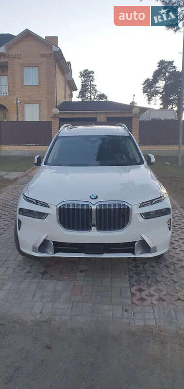 Позашляховик / Кросовер BMW X7 2023 в Києві