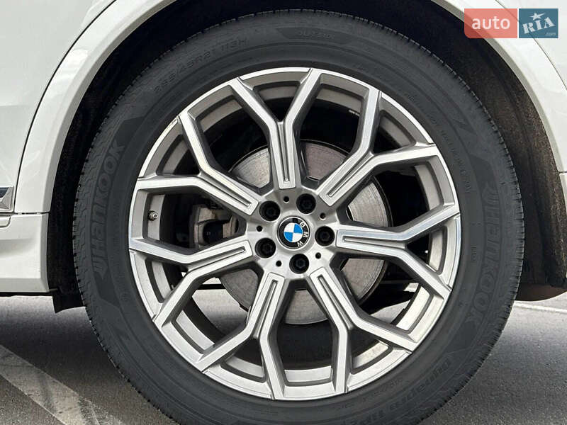 Позашляховик / Кросовер BMW X7 2023 в Києві