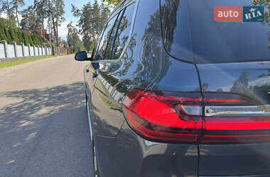 Внедорожник / Кроссовер BMW X7 2020 в 