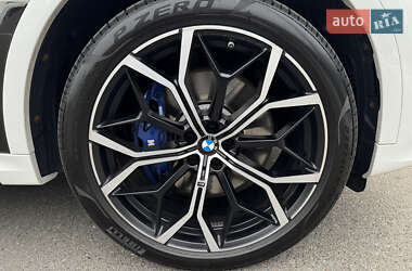 Позашляховик / Кросовер BMW X7 2020 в 