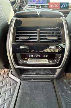 Внедорожник / Кроссовер BMW X7 2020 в 