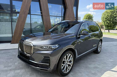 Позашляховик / Кросовер BMW X7 2019 в 