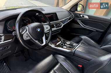 Позашляховик / Кросовер BMW X7 2019 в 