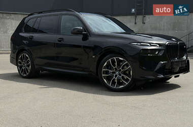 Позашляховик / Кросовер BMW X7 2025 в 