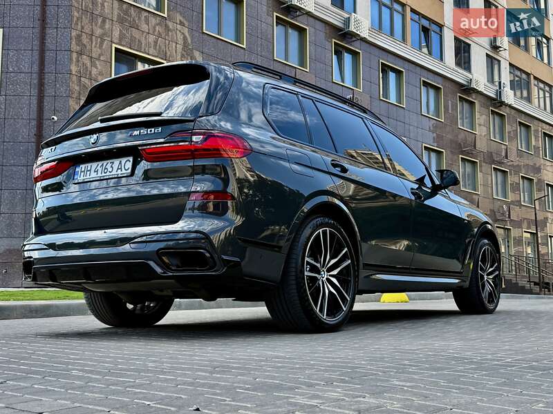 Внедорожник / Кроссовер BMW X7 2021 в Одессе