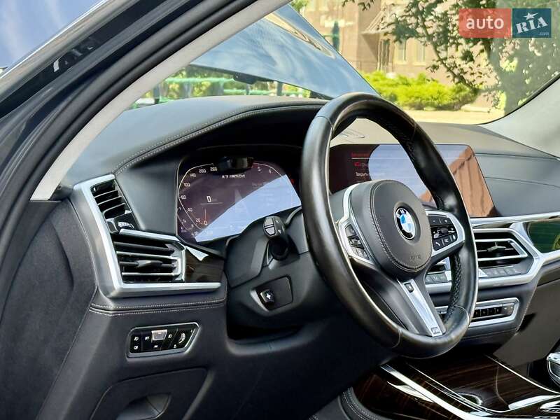 Внедорожник / Кроссовер BMW X7 2021 в Одессе