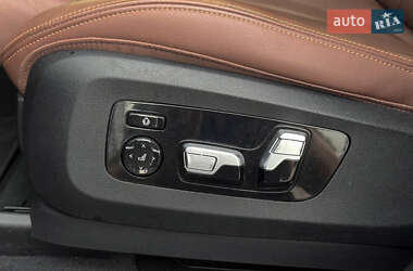 Позашляховик / Кросовер BMW X7 2019 в 