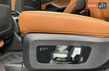 Внедорожник / Кроссовер BMW X7 2020 в 