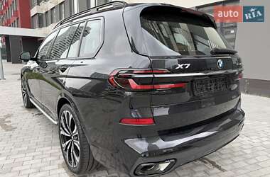 Внедорожник / Кроссовер BMW X7 2023 в 
