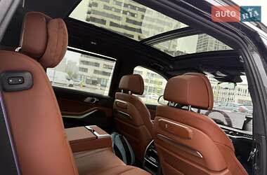 Внедорожник / Кроссовер BMW X7 2023 в 