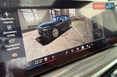 Внедорожник / Кроссовер BMW X7 2023 в 