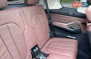 Позашляховик / Кросовер BMW X7 2019 в 