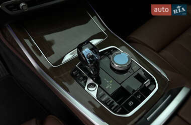 Позашляховик / Кросовер BMW X7 2019 в 