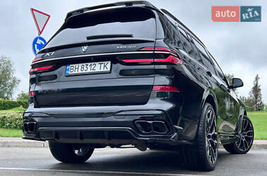 Позашляховик / Кросовер BMW X7 2019 в 