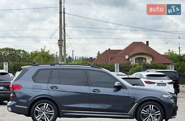 Позашляховик / Кросовер BMW X7 2020 в 