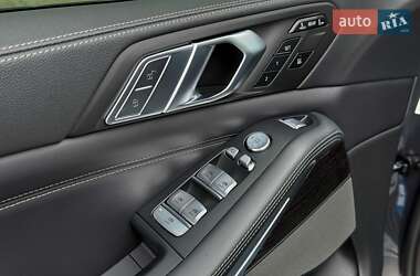 Позашляховик / Кросовер BMW X7 2020 в 