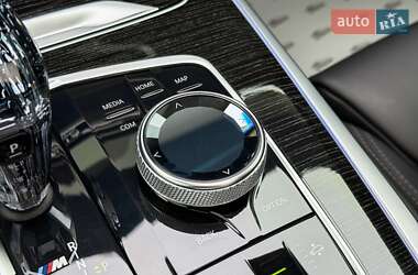 Позашляховик / Кросовер BMW X7 2020 в 