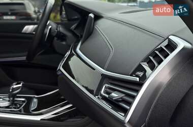 Позашляховик / Кросовер BMW X7 2020 в 