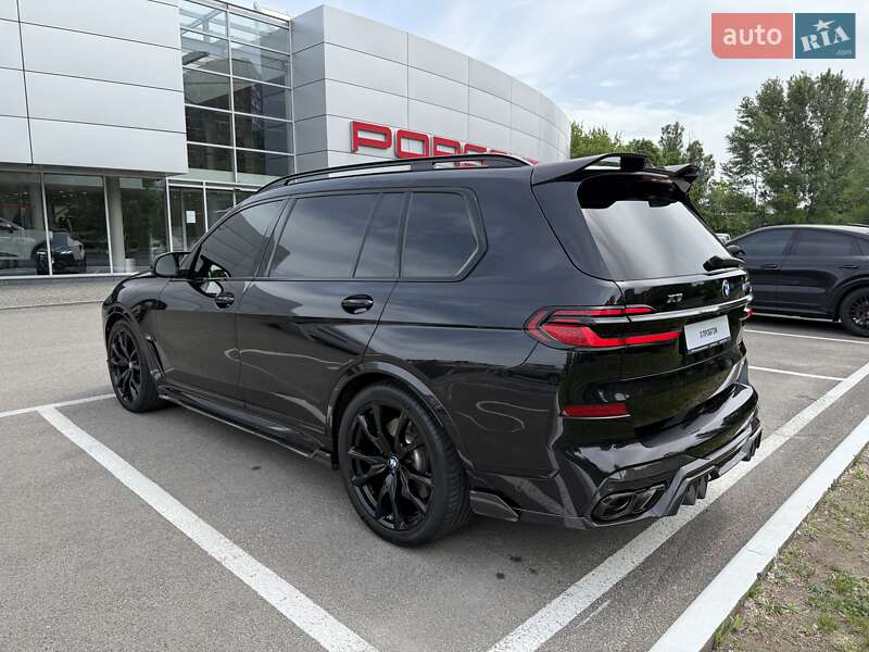 Внедорожник / Кроссовер BMW X7 2023 в Днепре