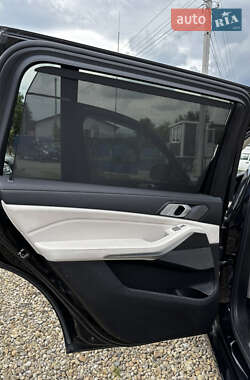 Внедорожник / Кроссовер BMW X7 2020 в 