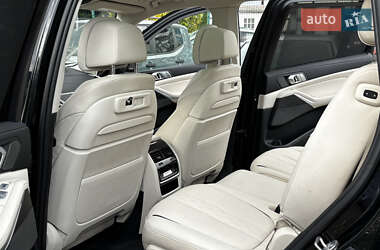 Внедорожник / Кроссовер BMW X7 2020 в 