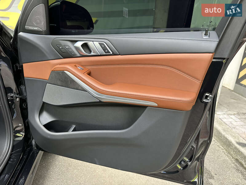 Внедорожник / Кроссовер BMW X7 2024 в Киеве