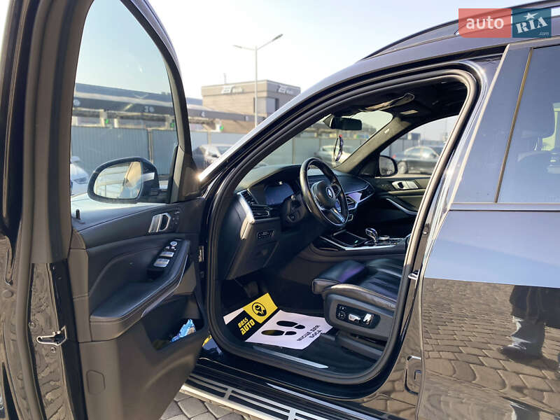 Внедорожник / Кроссовер BMW X7 2019 в Ужгороде