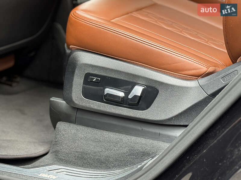 Позашляховик / Кросовер BMW X7 2020 в Києві