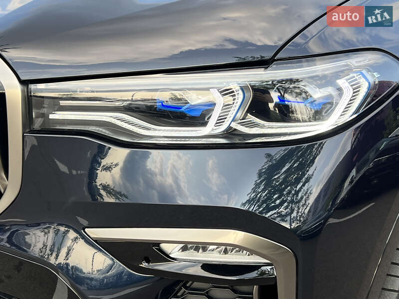 Позашляховик / Кросовер BMW X7 2021 в Києві