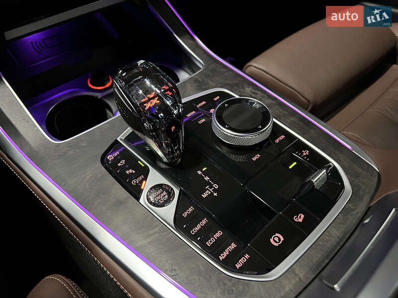Позашляховик / Кросовер BMW X7 2021 в Києві