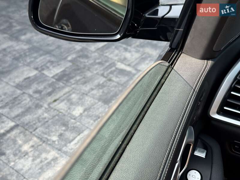 Внедорожник / Кроссовер BMW X7 2019 в Луцке