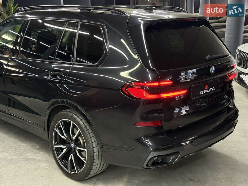 Внедорожник / Кроссовер BMW X7 2023 в Одессе