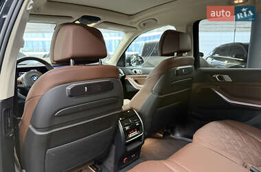 Внедорожник / Кроссовер BMW X7 2023 в 