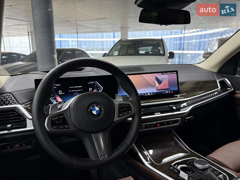 Внедорожник / Кроссовер BMW X7 2023 в Одессе