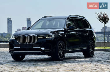 Внедорожник / Кроссовер BMW X7 2019 в 