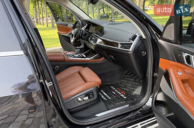 Внедорожник / Кроссовер BMW X7 2019 в 
