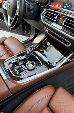 Внедорожник / Кроссовер BMW X7 2019 в 