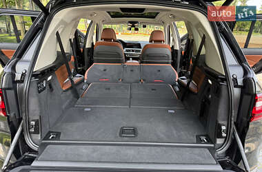 Внедорожник / Кроссовер BMW X7 2019 в 