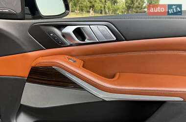 Внедорожник / Кроссовер BMW X7 2019 в 