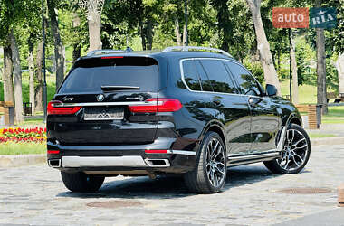 Внедорожник / Кроссовер BMW X7 2019 в 