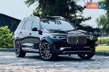 Внедорожник / Кроссовер BMW X7 2019 в 