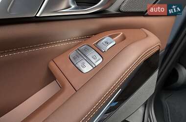 Внедорожник / Кроссовер BMW X7 2022 в 
