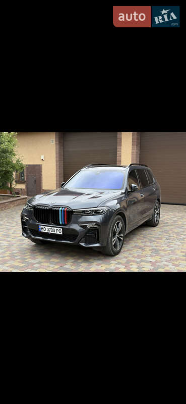 Внедорожник / Кроссовер BMW X7 2021 в 