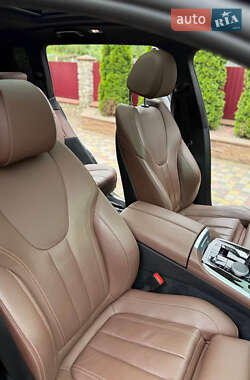 Внедорожник / Кроссовер BMW X7 2021 в 