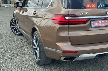 Внедорожник / Кроссовер BMW X7 2019 в 