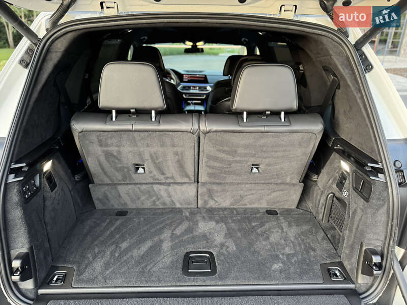 Позашляховик / Кросовер BMW X7 2019 в Києві