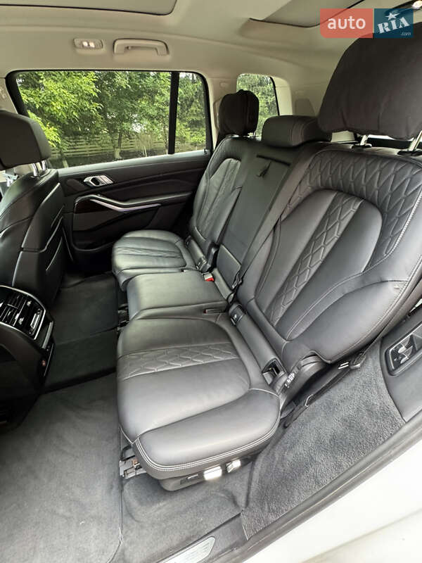 Внедорожник / Кроссовер BMW X7 2020 в Виннице