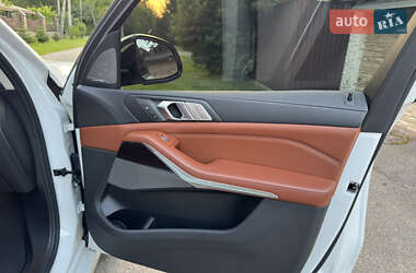 Позашляховик / Кросовер BMW X7 2019 в 