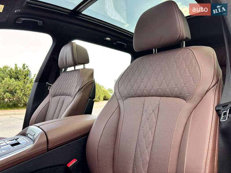 Позашляховик / Кросовер BMW X7 2022 в Києві