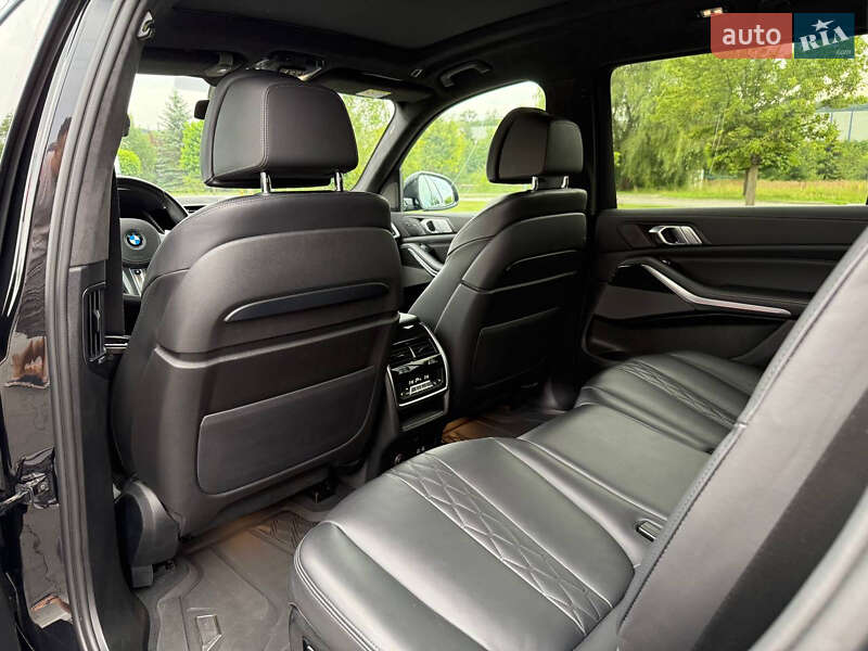 Внедорожник / Кроссовер BMW X7 2021 в Житомире